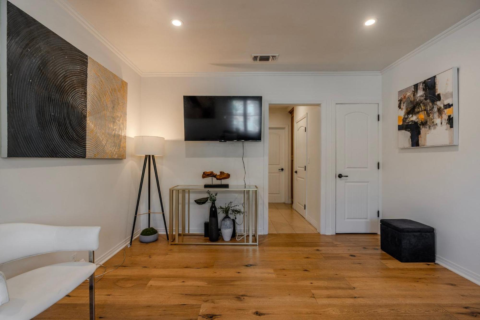 Incredible Suite Near Universal Studios Лос-Анджелес Экстерьер фото